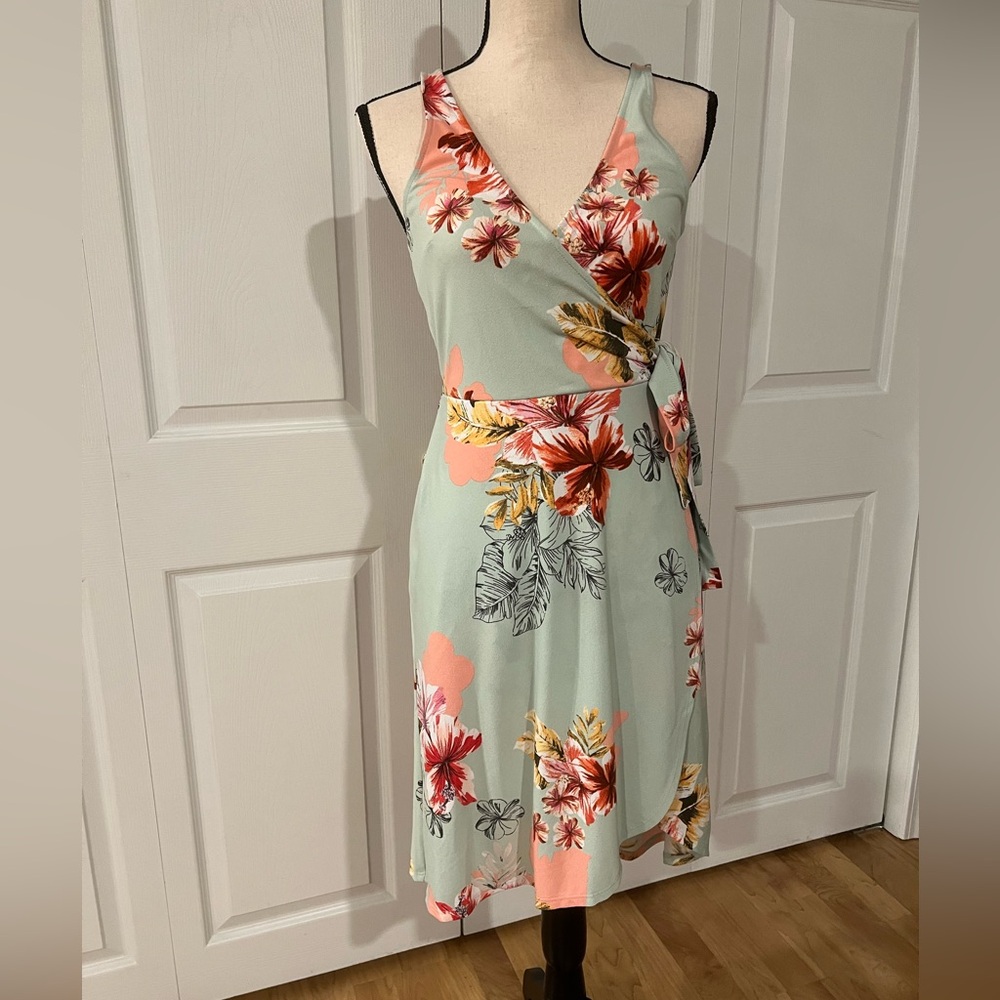 NWT Express Floral Mini Dress
